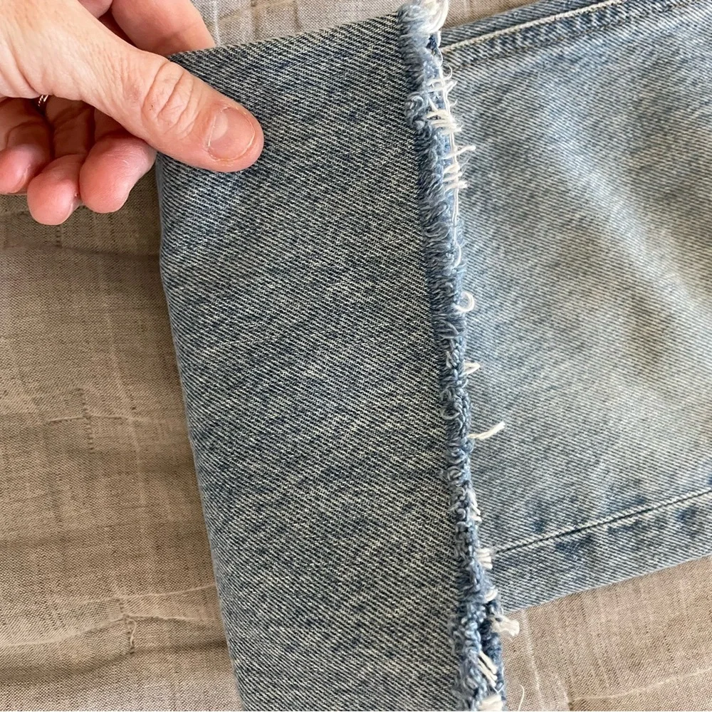 AGOLDE 90’s High Rise Straight Leg Jean – Fall Out Wash – Raw Hem – Size 25